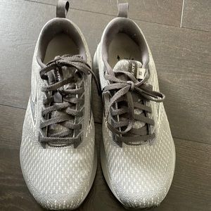 Brooks Levitate, size 6 women’s, wore once